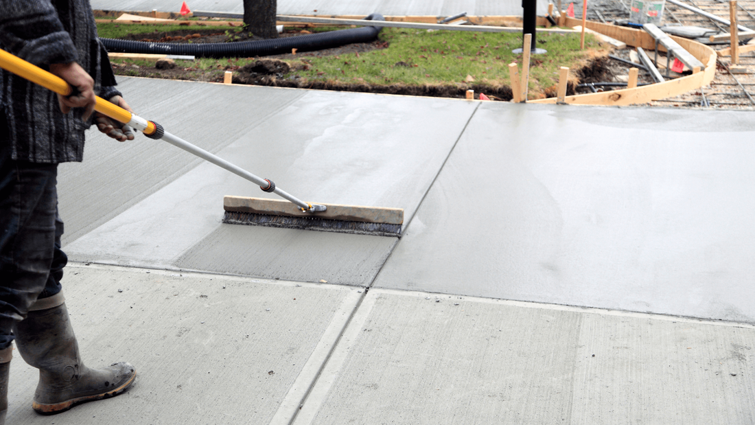 Smoothing out concrete