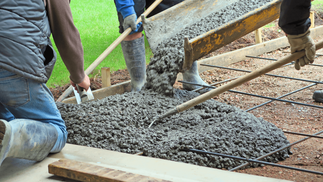 Professional Concrete pour Naperville, IL